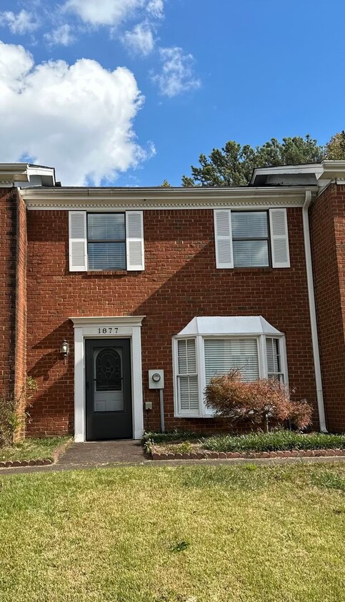 Primary Photo - Beautiful 2 Bedroom, 2.5 Bathroom Townhome...