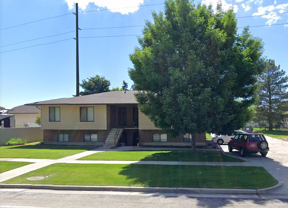 3943 S 700 W Unit Apt 4, Riverdale, UT 84405 3943 S 700 W Riverdale
