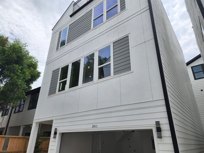 Building Photo - 3411 St Emanuel St