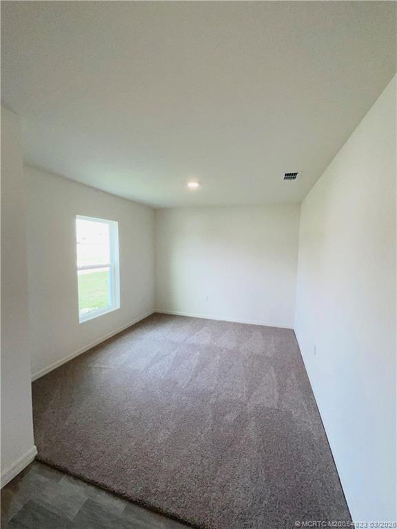 Building Photo - 934 SW McDevitt Ave