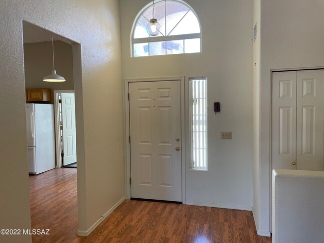Building Photo - 2630 W Camino Ebano