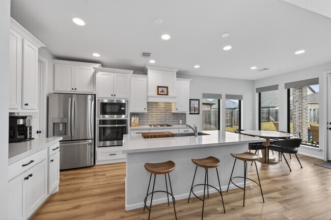 Building Photo - 7214 Darting Plover Wy