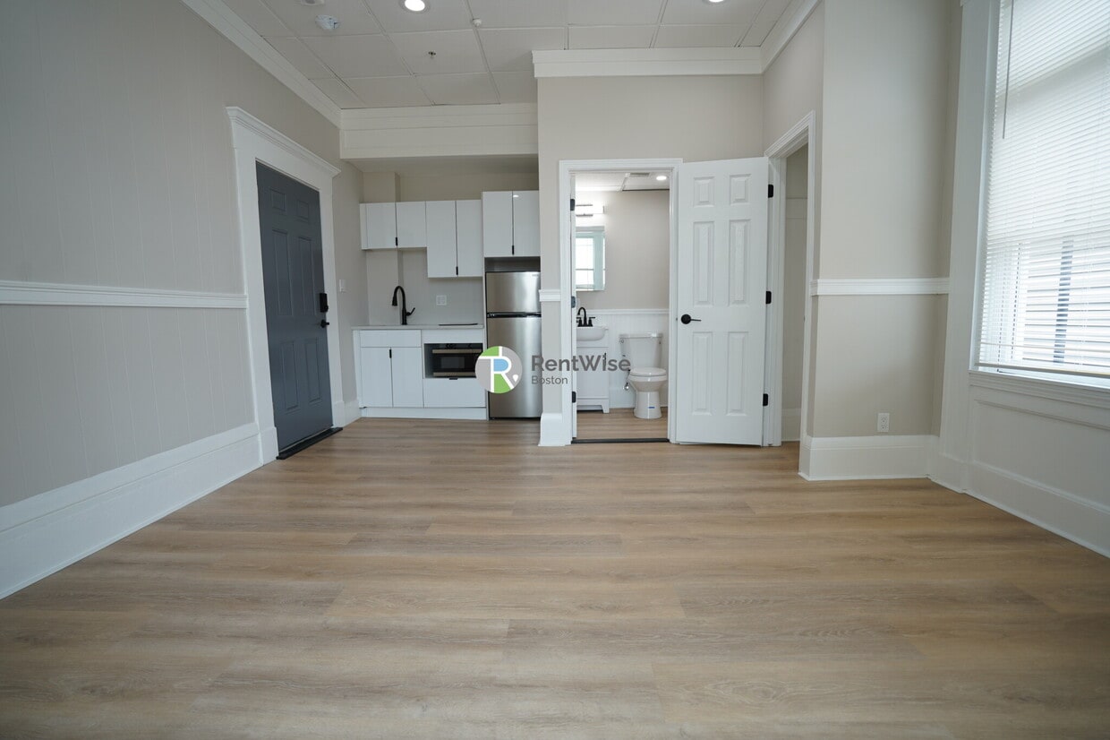 Foto principal - 142 Dorchester St