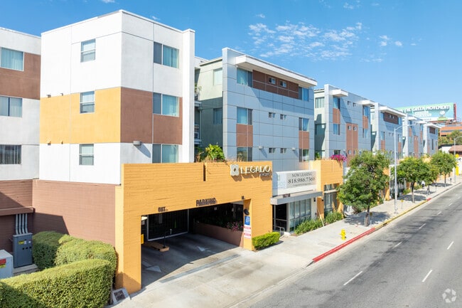 Building Photo - Legado Encino