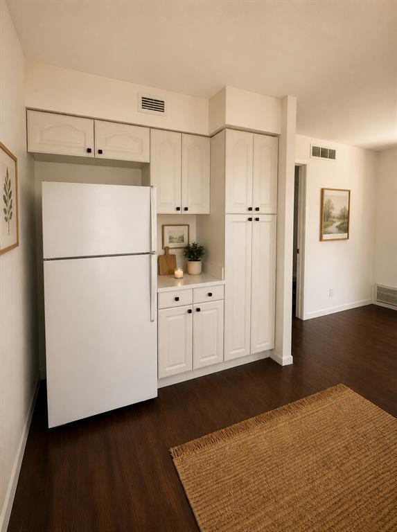 Foto del edificio - 3304 Red River St