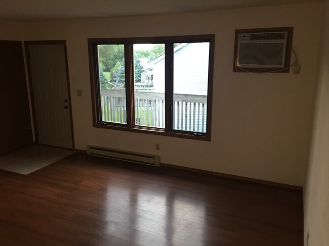 Private deck space - 5587 Windy Knoll Dr