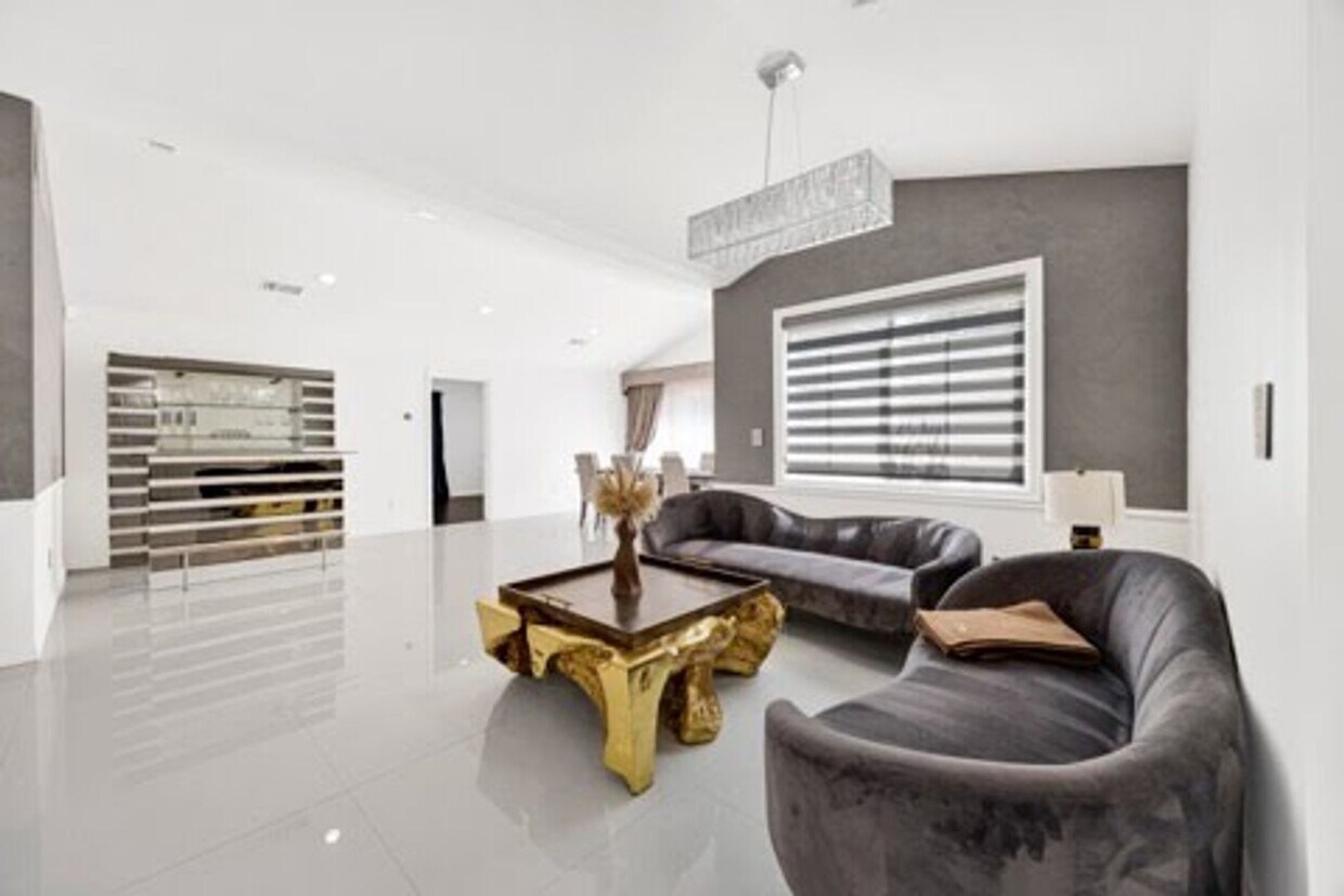 Foto principal - Fully Furnished Elegant Home