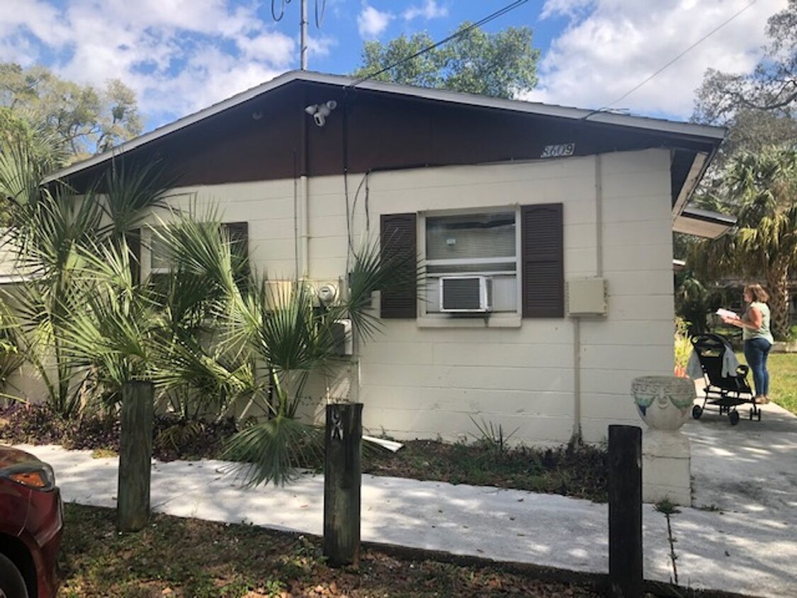 Primary Photo - Charming 2-Bedroom, 1-Bath Home with Great...