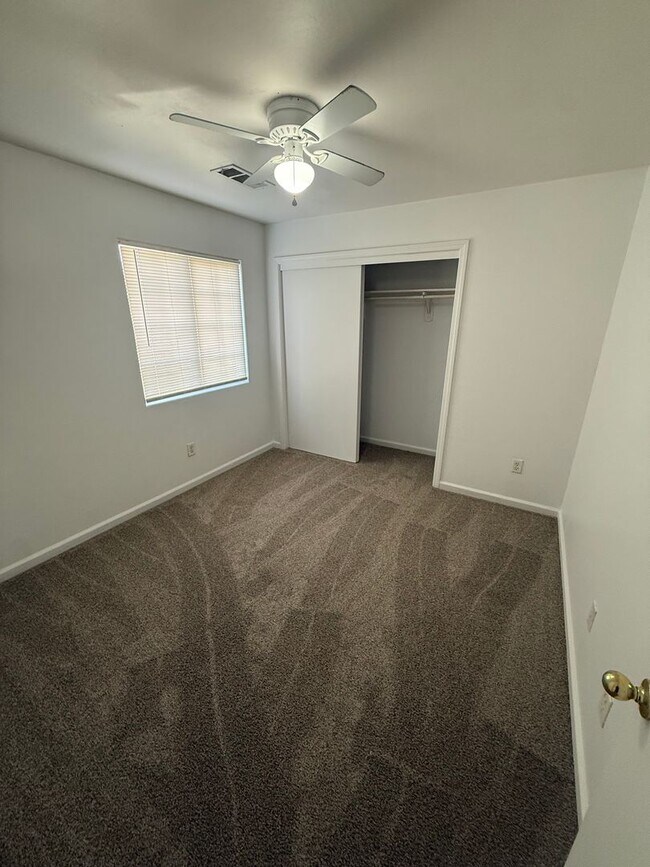 Foto del edificio - Cozy 3-Bedroom Home in Northeast Bakersfield