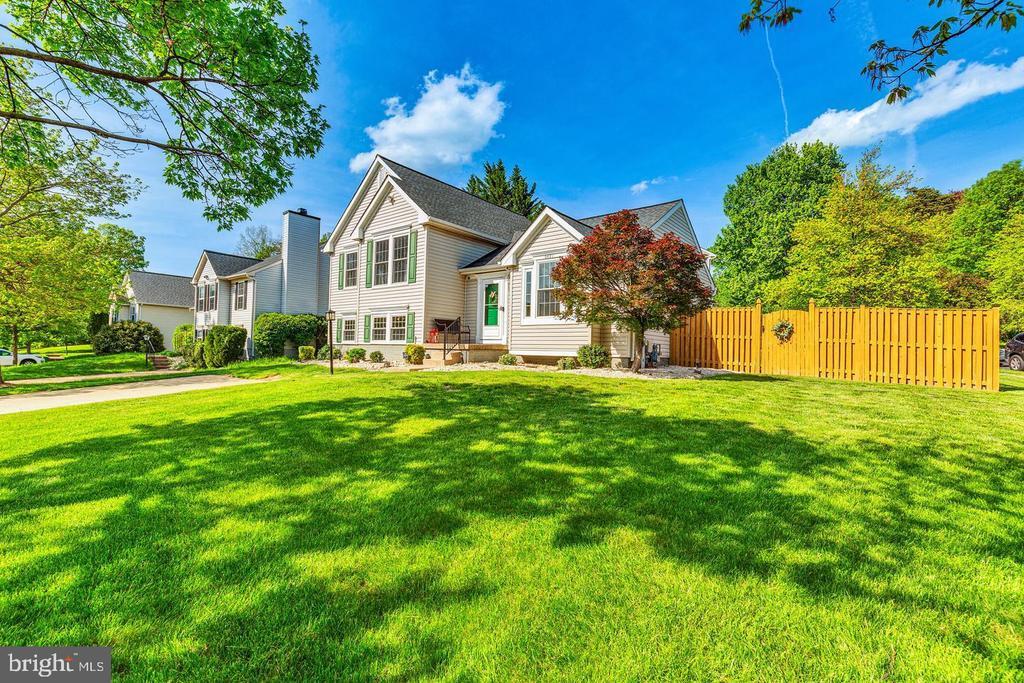 Foto principal - 6491 Wesley Ln
