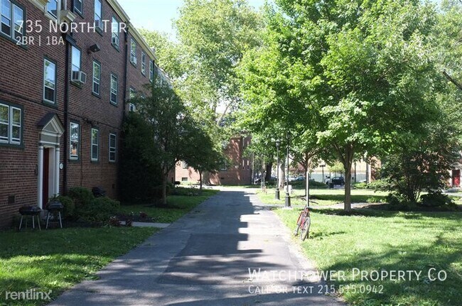 Building Photo - Liberties West Condominiums (735 North Ter)