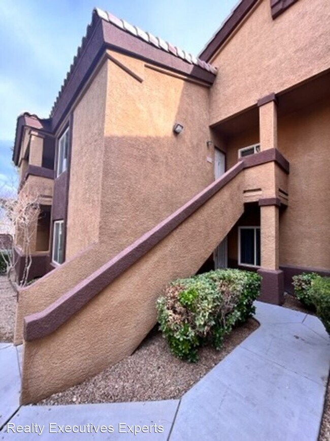 Foto del edificio - 2 br, 2 bath House - 6164 Pine Villa Ave #203
