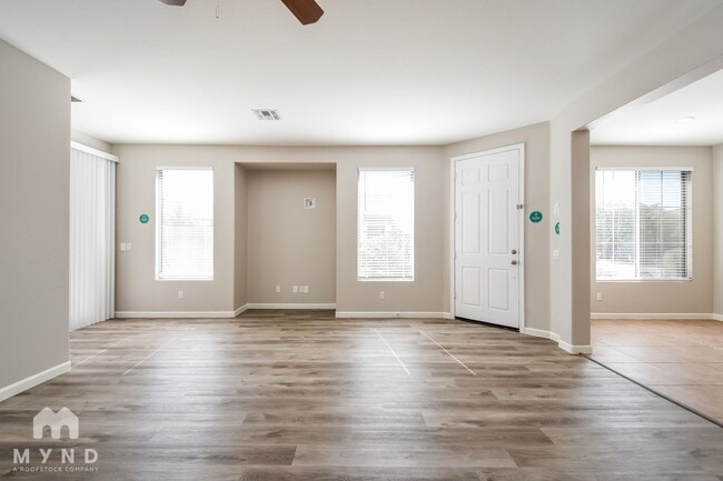 Building Photo - 41201 N Yorktown Trail
