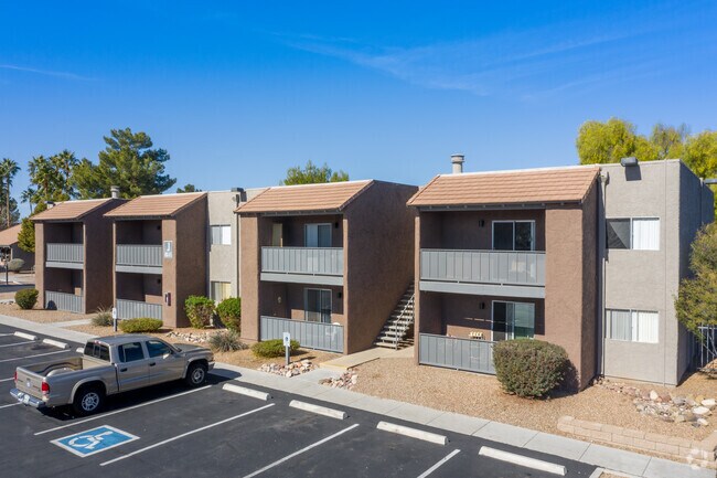 Foto del edificio - Tanque Verde Apartments