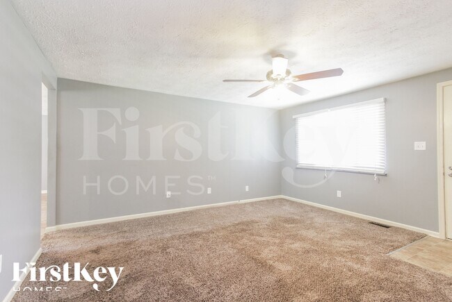 Foto del edificio - 5501 Furnas Ct