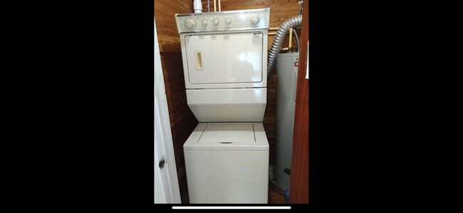 Foto del edificio - 2943 Saint Johns Ave