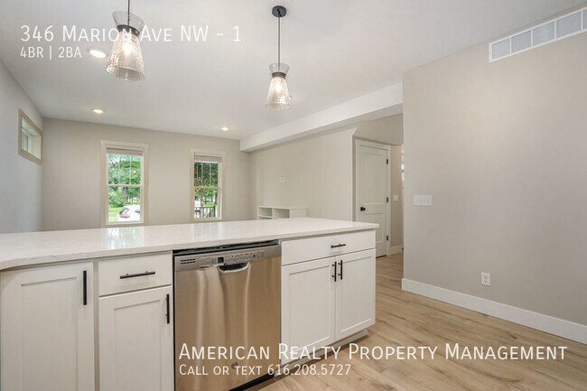 Foto del edificio - 346 Marion Ave NW