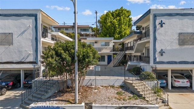 Building Photo - 1601 College View Dr