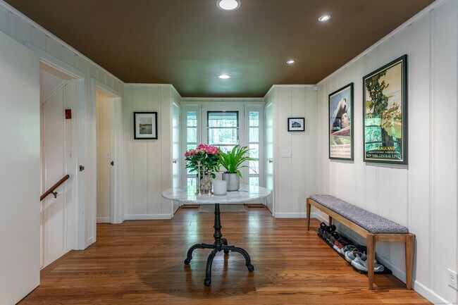 Foto del edificio - 1 Pine Hill Trail
