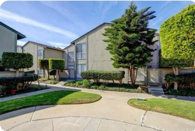 Photo - 817 W 232nd St Apartment