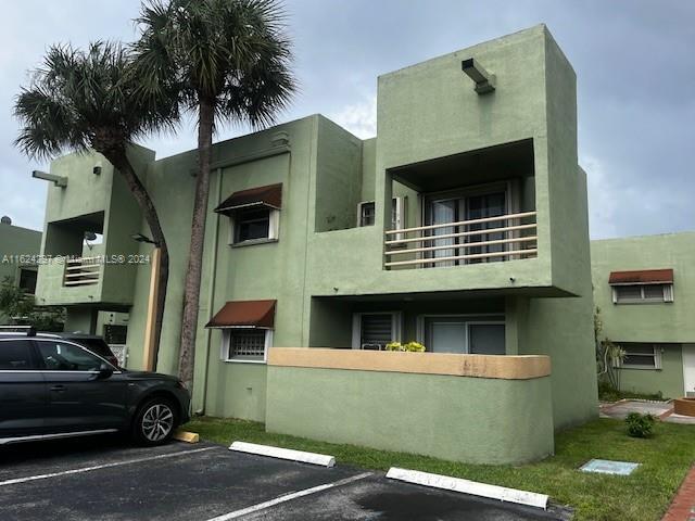 Foto del edificio - 11061 NW 7th St