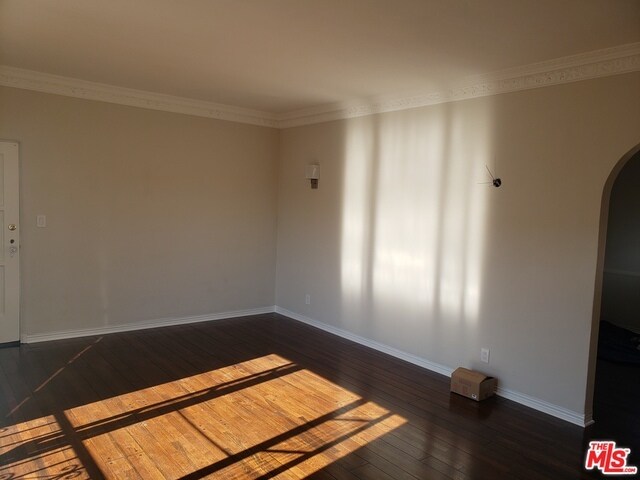 Building Photo - 1053 S Orange Grove Ave