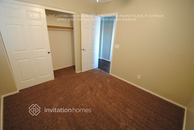 Foto del edificio - 4732 E Olney Ave