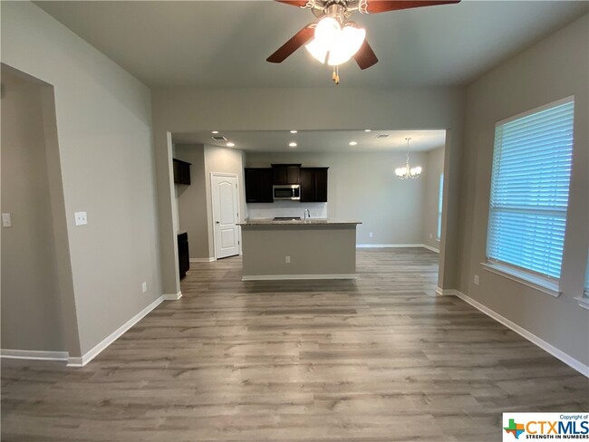 Building Photo - 1236 Grand Oak Trl