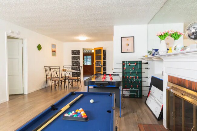 Building Photo - 30 Kenton Ave