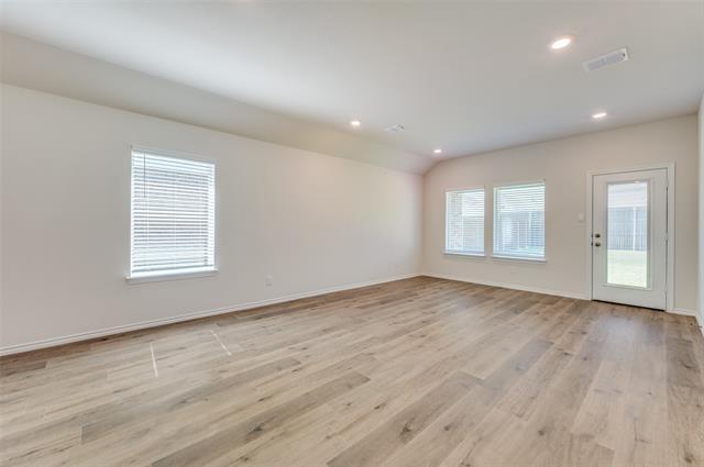 Building Photo - 563 Minnie Ln