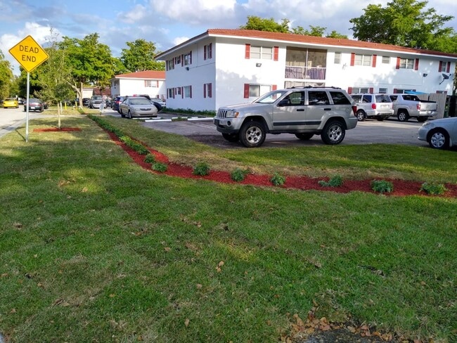 Foto del edificio - 10120 NW 36 St Coral Springs, FL 33065