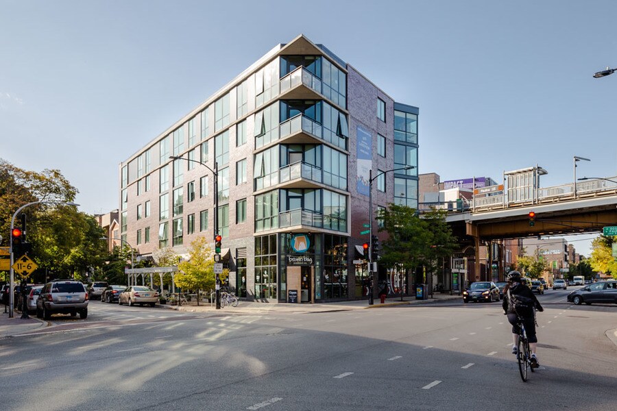 Foto principal - 1714 W Roscoe St