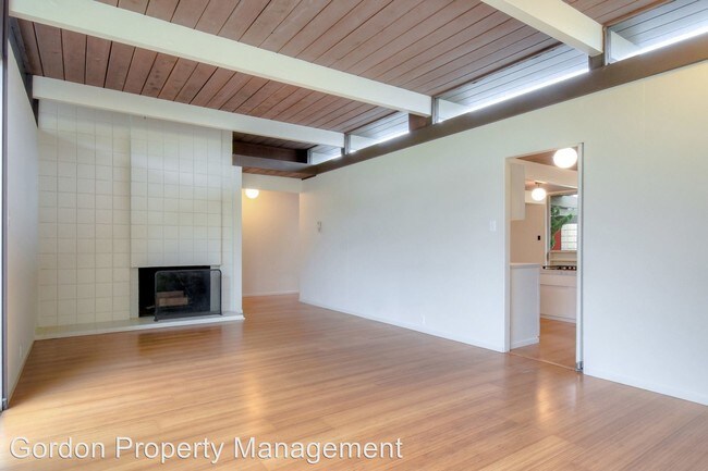 Building Photo - 4 br, 2.5 bath House - 53 Cameo Way