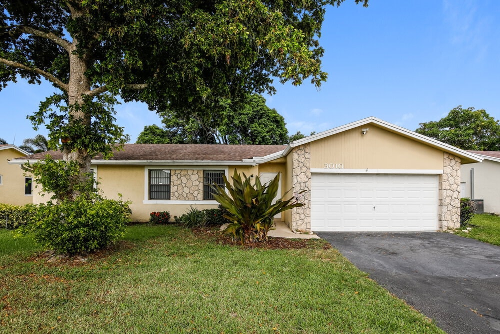 Primary Photo - 3010 NW 53rd Terrace