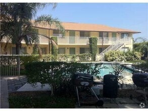 Building Photo - 1250 Miami Rd