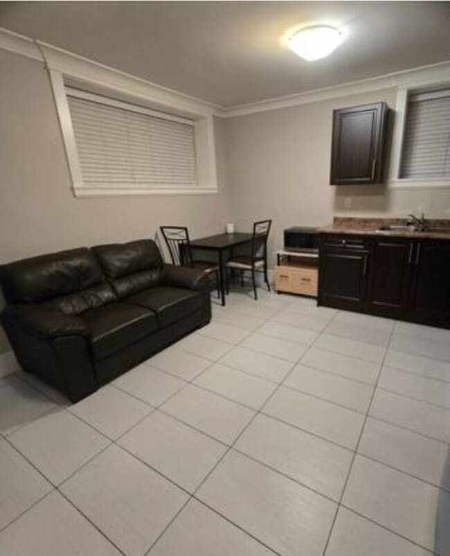 Building Photo - 4827 Canada Way