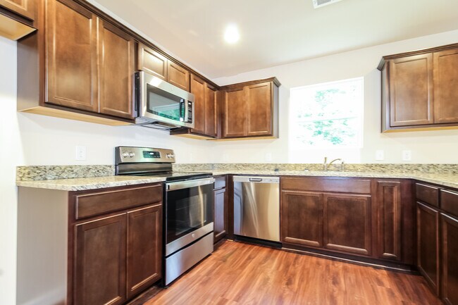 Foto del edificio - 212 Celebration Ave, Anderson, SC