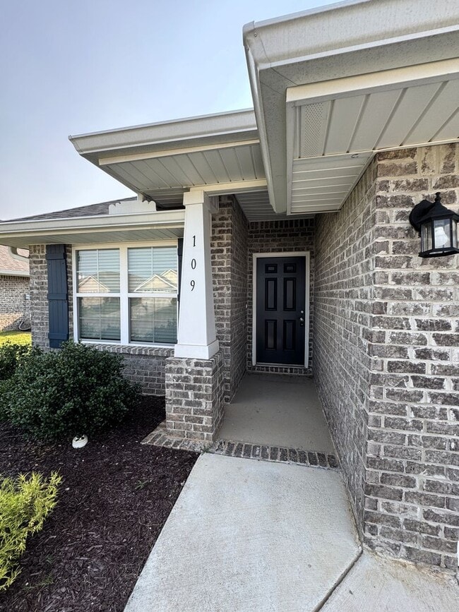 Building Photo - Available For Immediate Move-In!