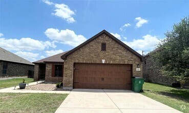 Building Photo - 306 Gold Star Dr