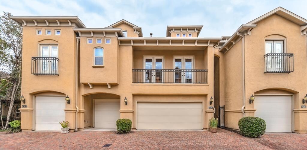 Foto principal - 6207 Sutherland Sq