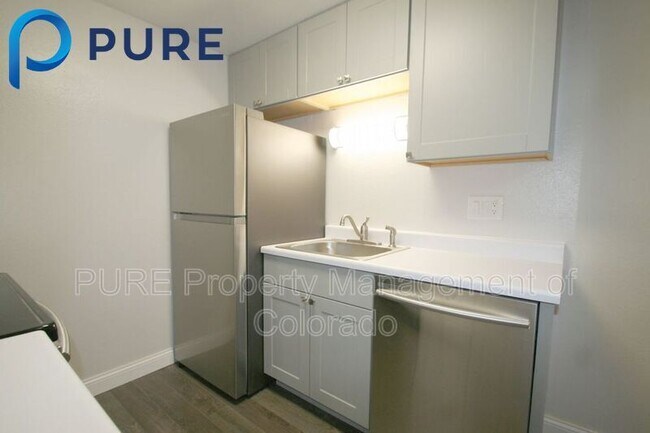 Building Photo - 1606 Cottonwood Dr