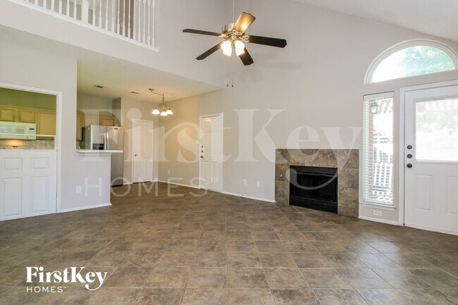 Foto del edificio - 501 Timber Way Dr