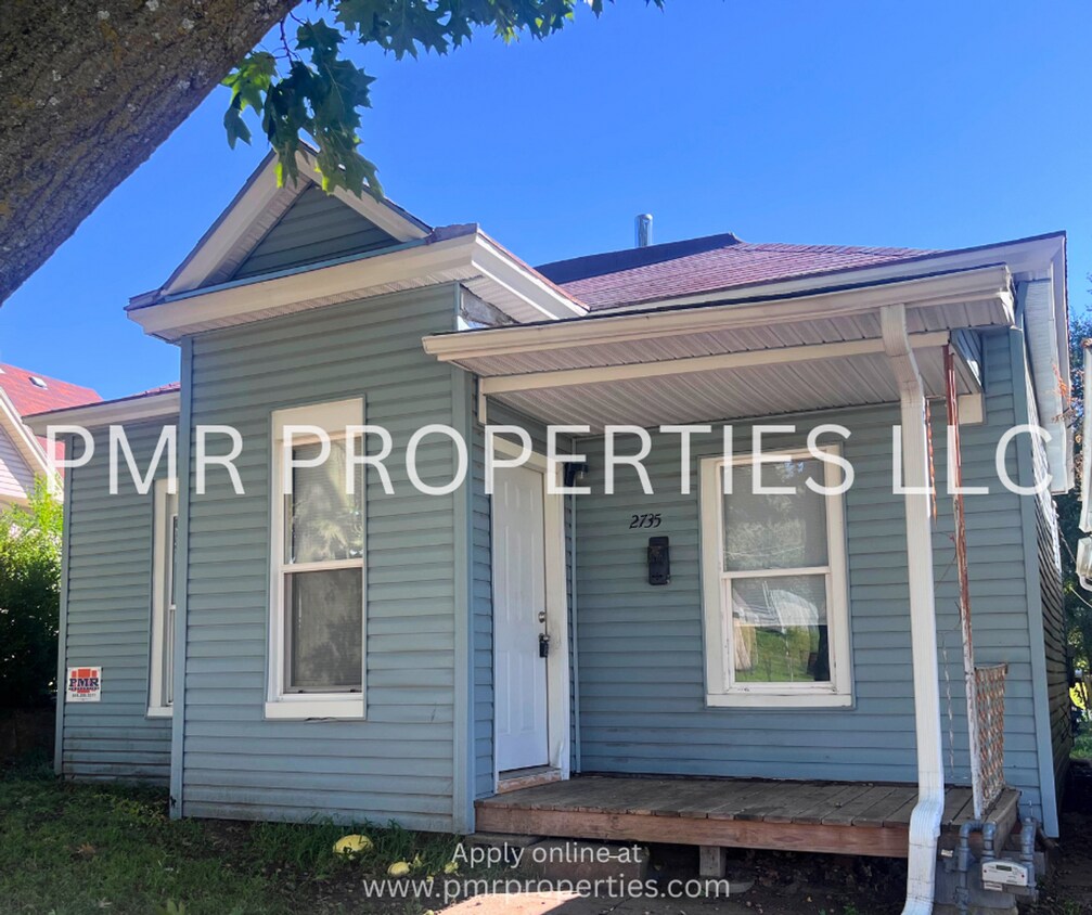 Foto principal - 2 Bedrooms/1 Bathroom House