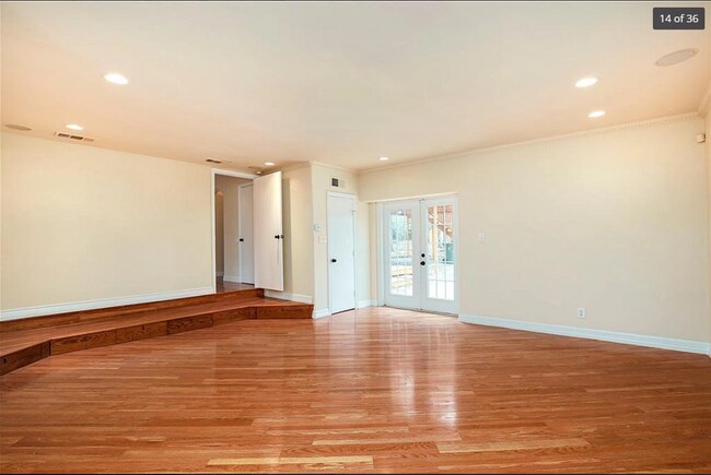 Foto del edificio - 4056 Shady Valley Dr