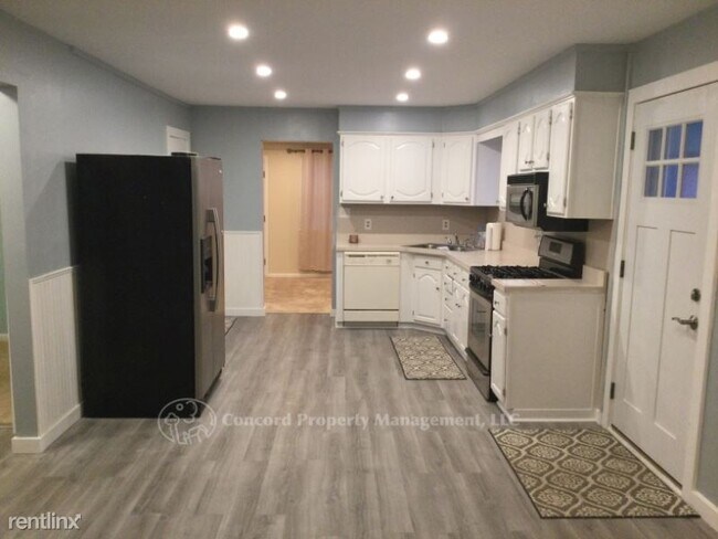 Building Photo - 2 br, 1 bath House - 980 Seneca Park Rd