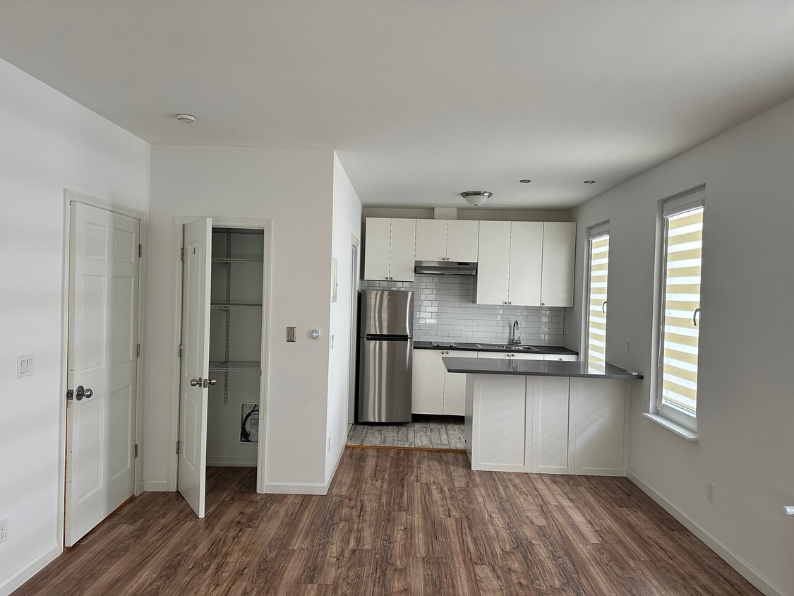 Foto principal - 6940 78th St