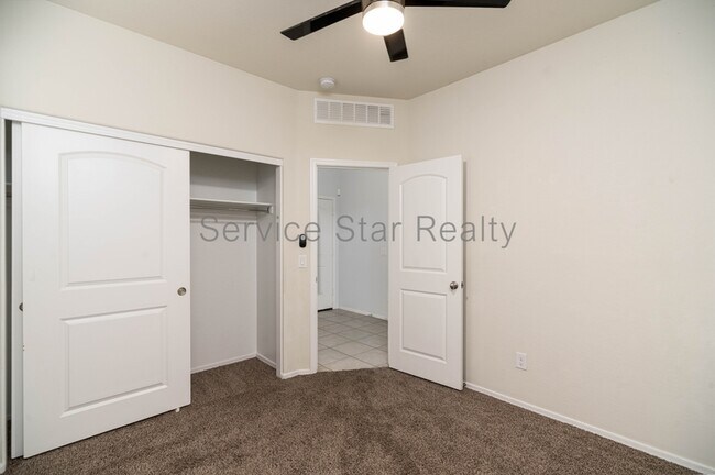 Foto del edificio - 4957 E Black Opal Ln