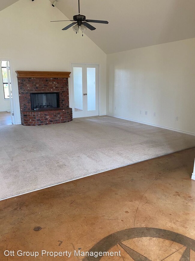 Building Photo - 4 br, 2.5 bath House - 2301 Big Divide Rd