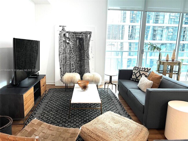Building Photo - 300 S Biscayne Blvd