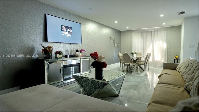 Foto del edificio - 18499 NW 52nd Path